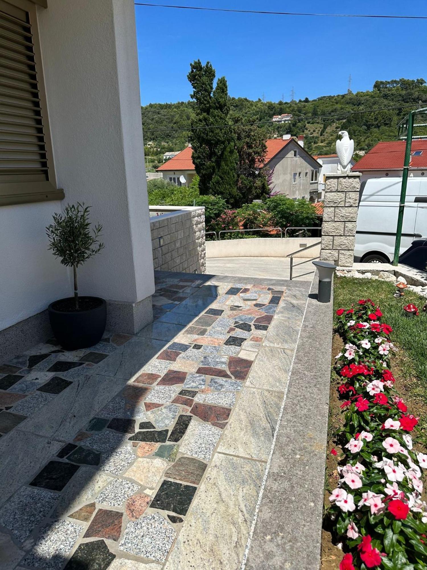 Apartments Vinse Near Rab Center Раб Екстериор снимка